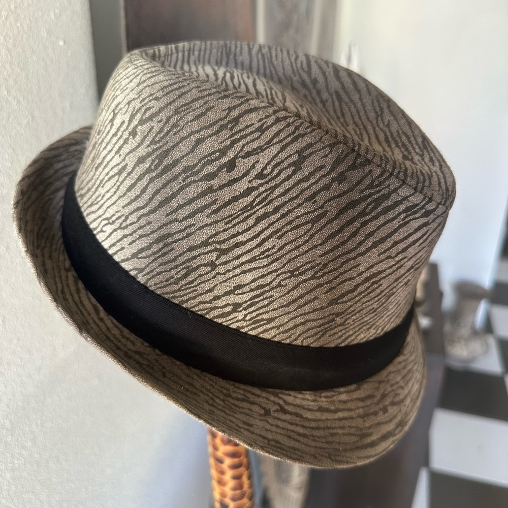 Ya ya tiger hats. New Orleans hat store nwt